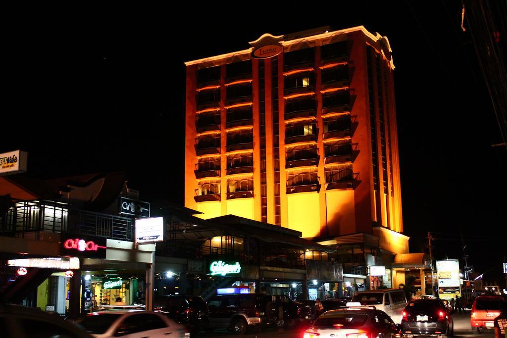 Iloilo Business Hotel Dış mekan fotoğraf