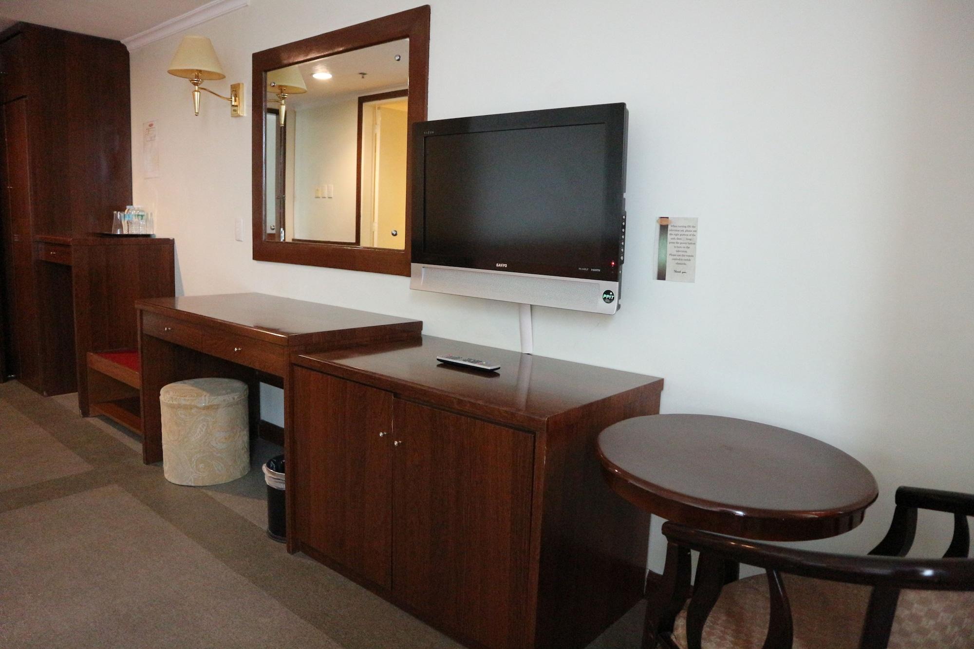 Iloilo Business Hotel Dış mekan fotoğraf