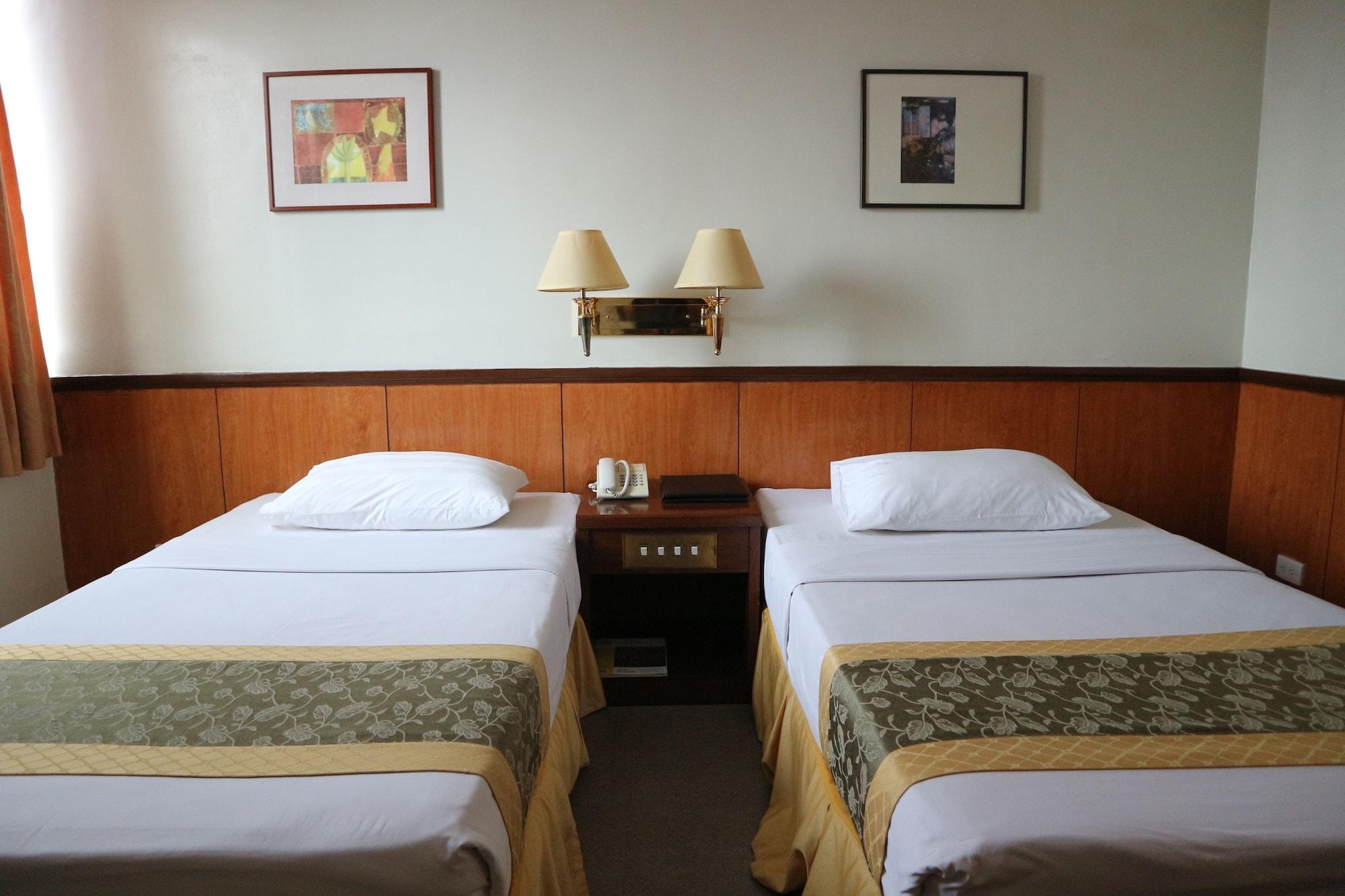 Iloilo Business Hotel Dış mekan fotoğraf