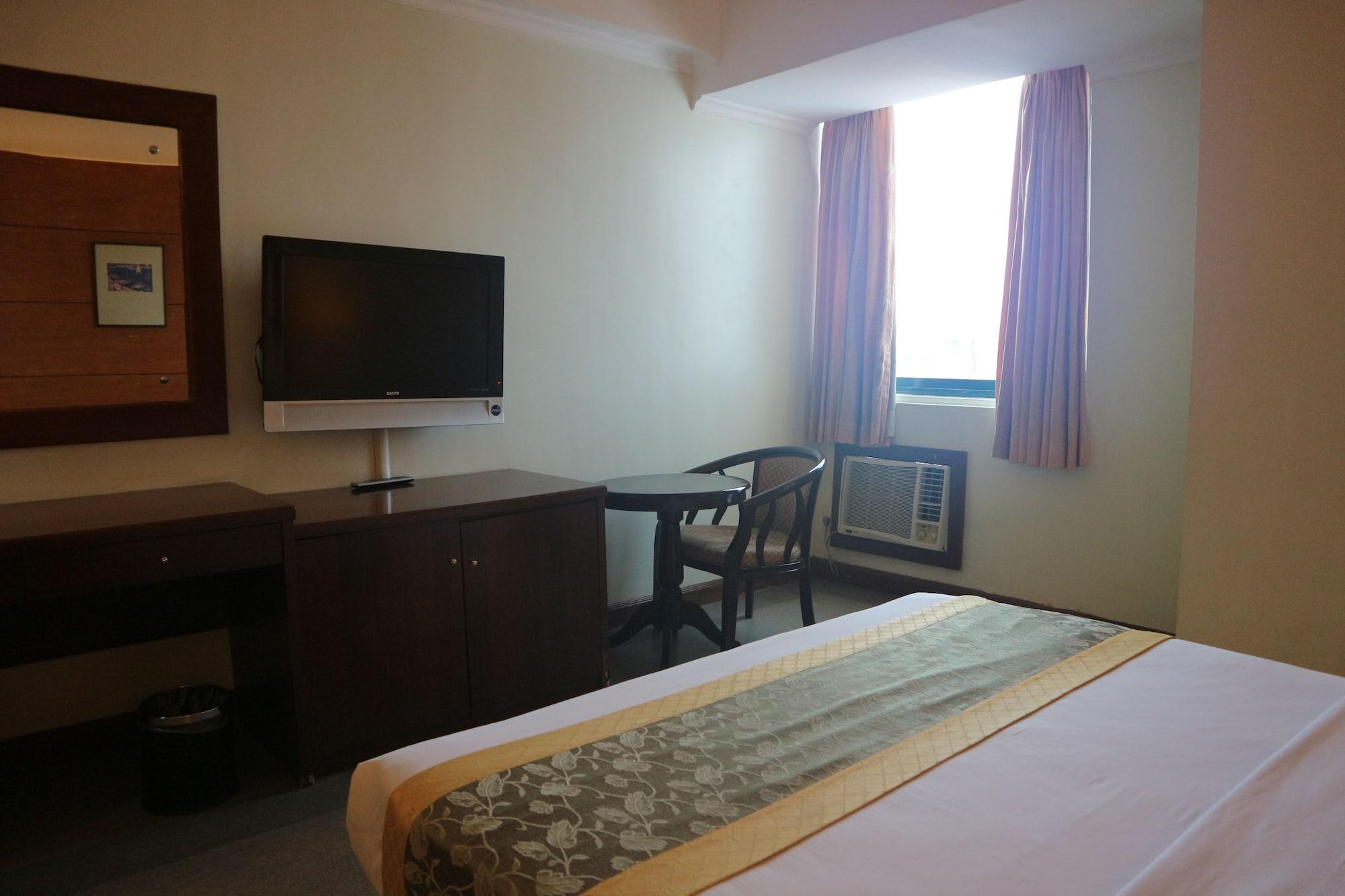 Iloilo Business Hotel Dış mekan fotoğraf