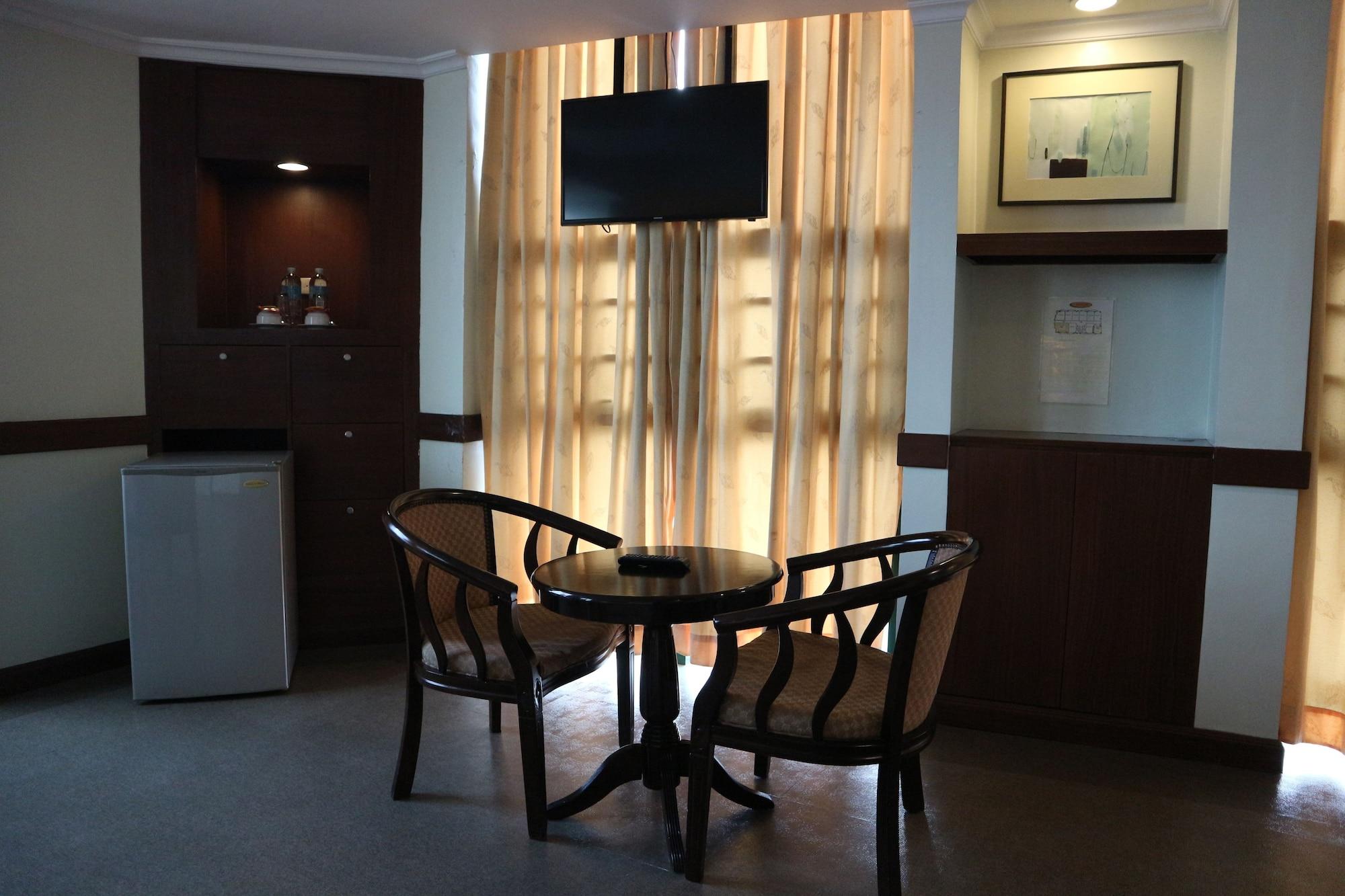 Iloilo Business Hotel Dış mekan fotoğraf