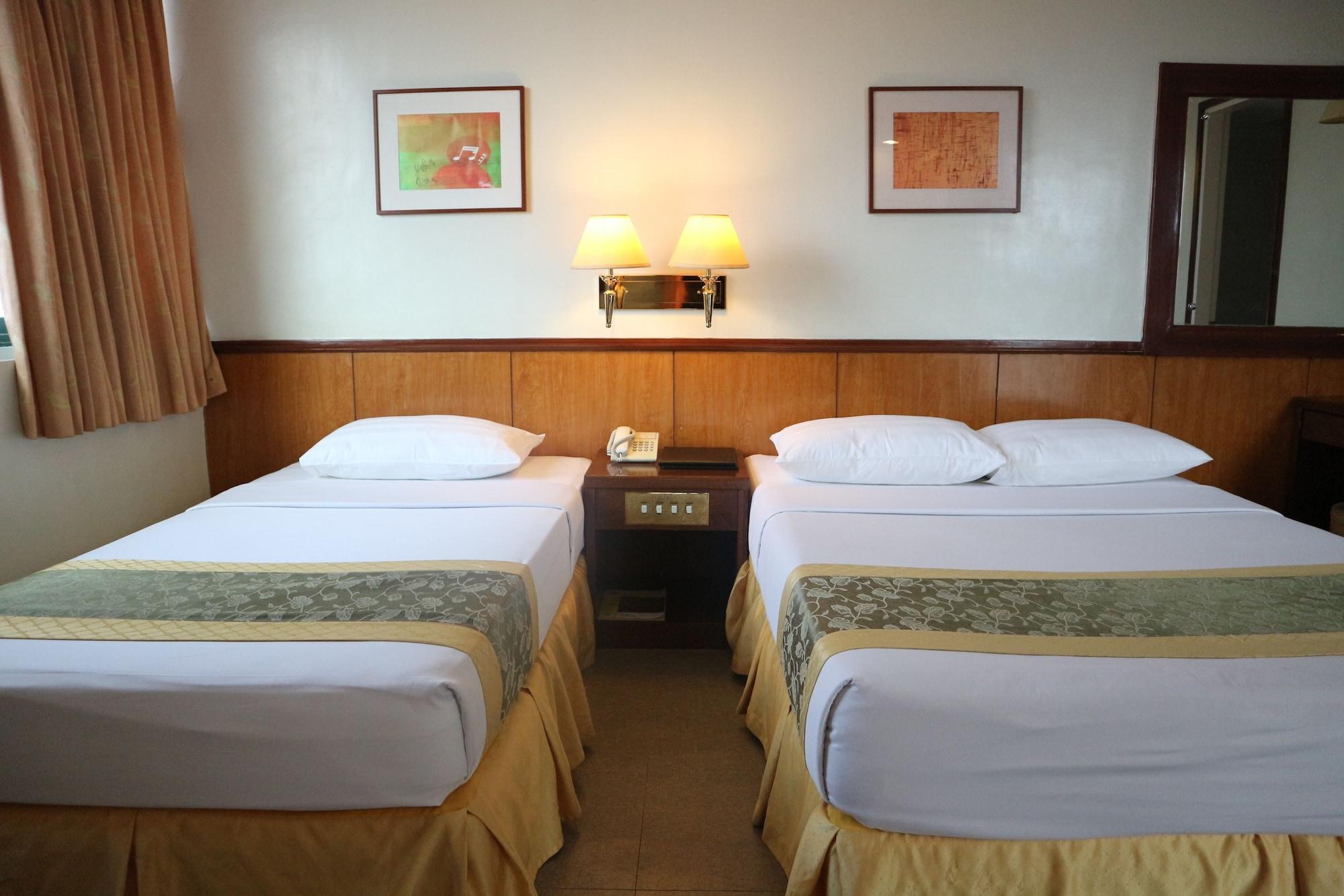 Iloilo Business Hotel Dış mekan fotoğraf