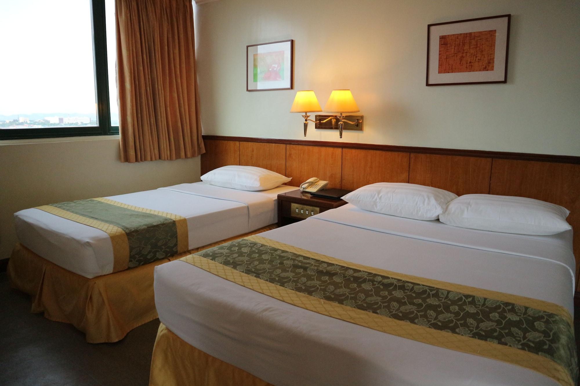 Iloilo Business Hotel Dış mekan fotoğraf