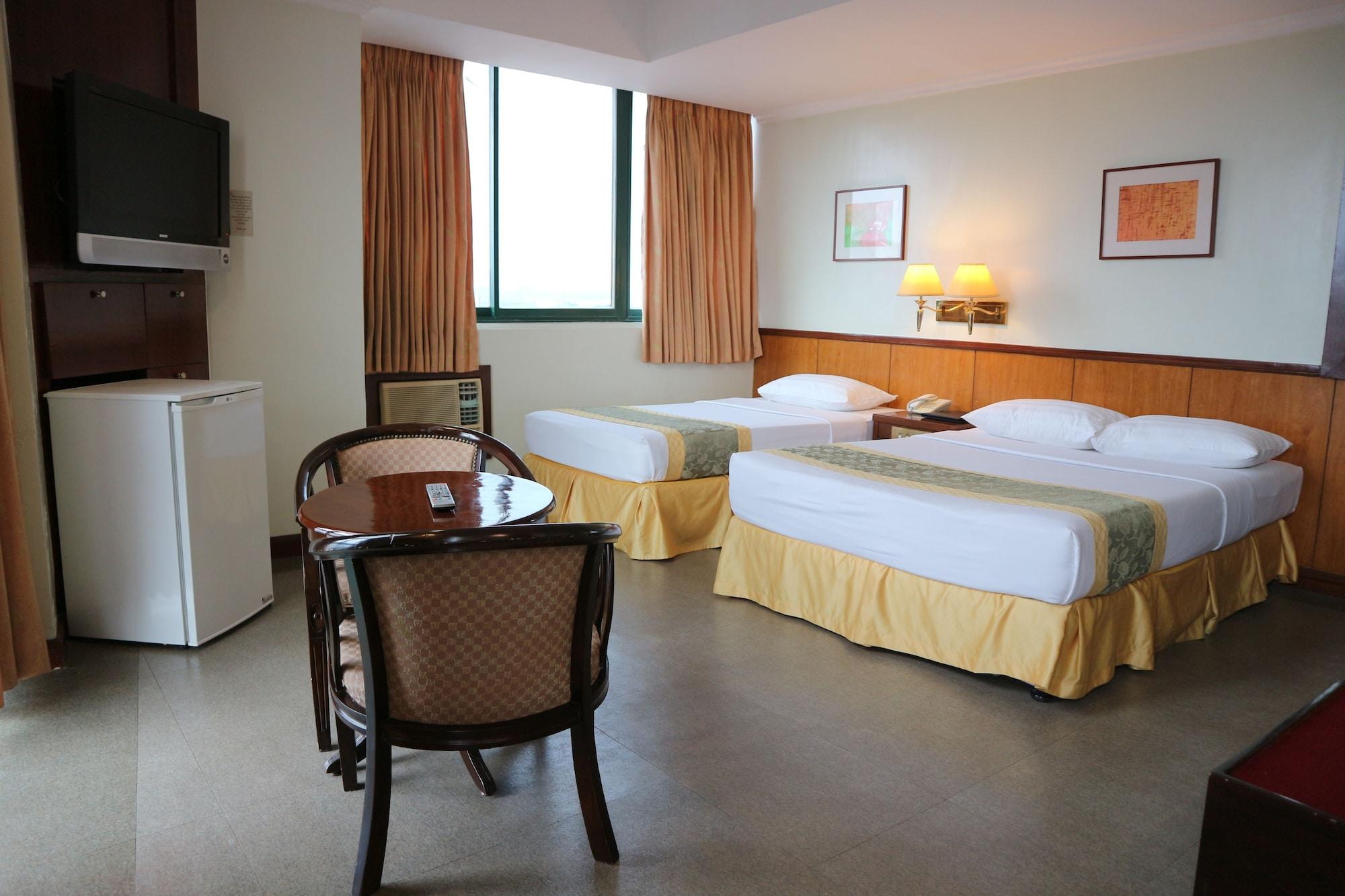 Iloilo Business Hotel Dış mekan fotoğraf