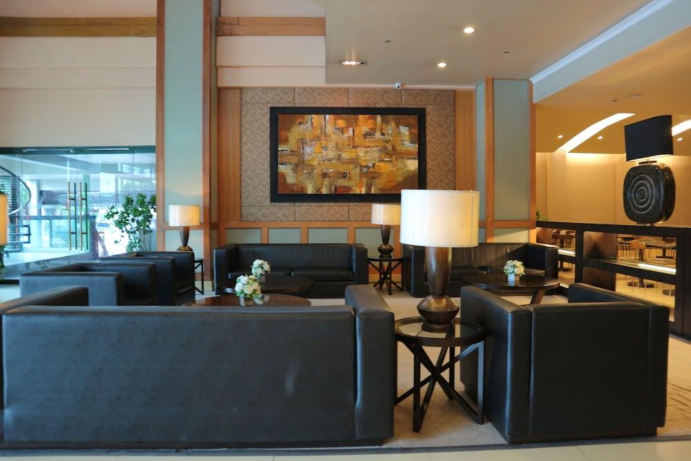Iloilo Business Hotel Dış mekan fotoğraf
