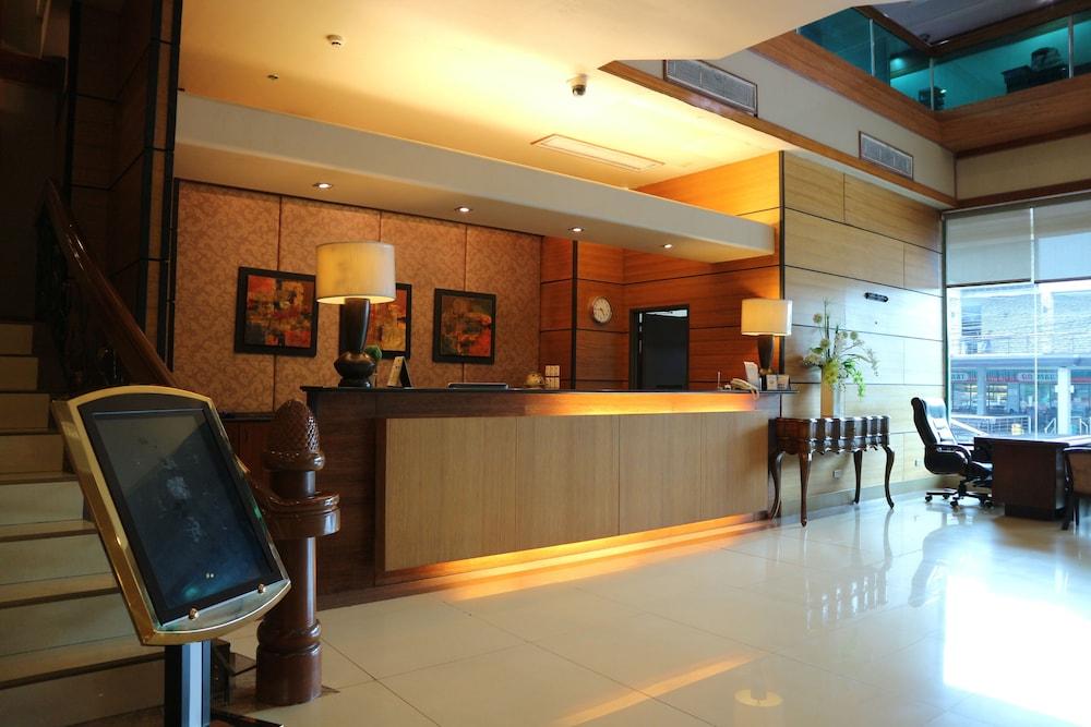 Iloilo Business Hotel Dış mekan fotoğraf