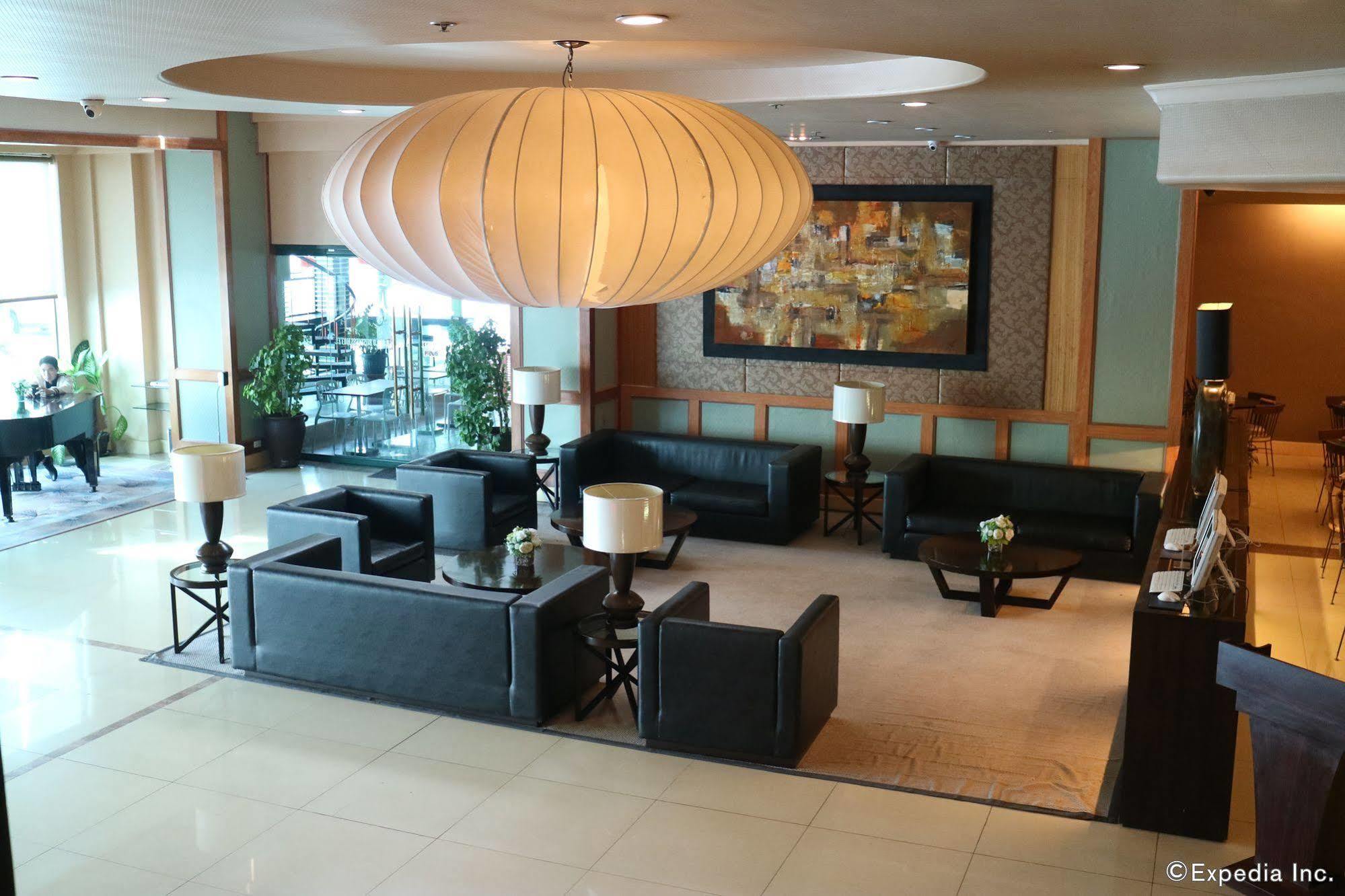 Iloilo Business Hotel Dış mekan fotoğraf