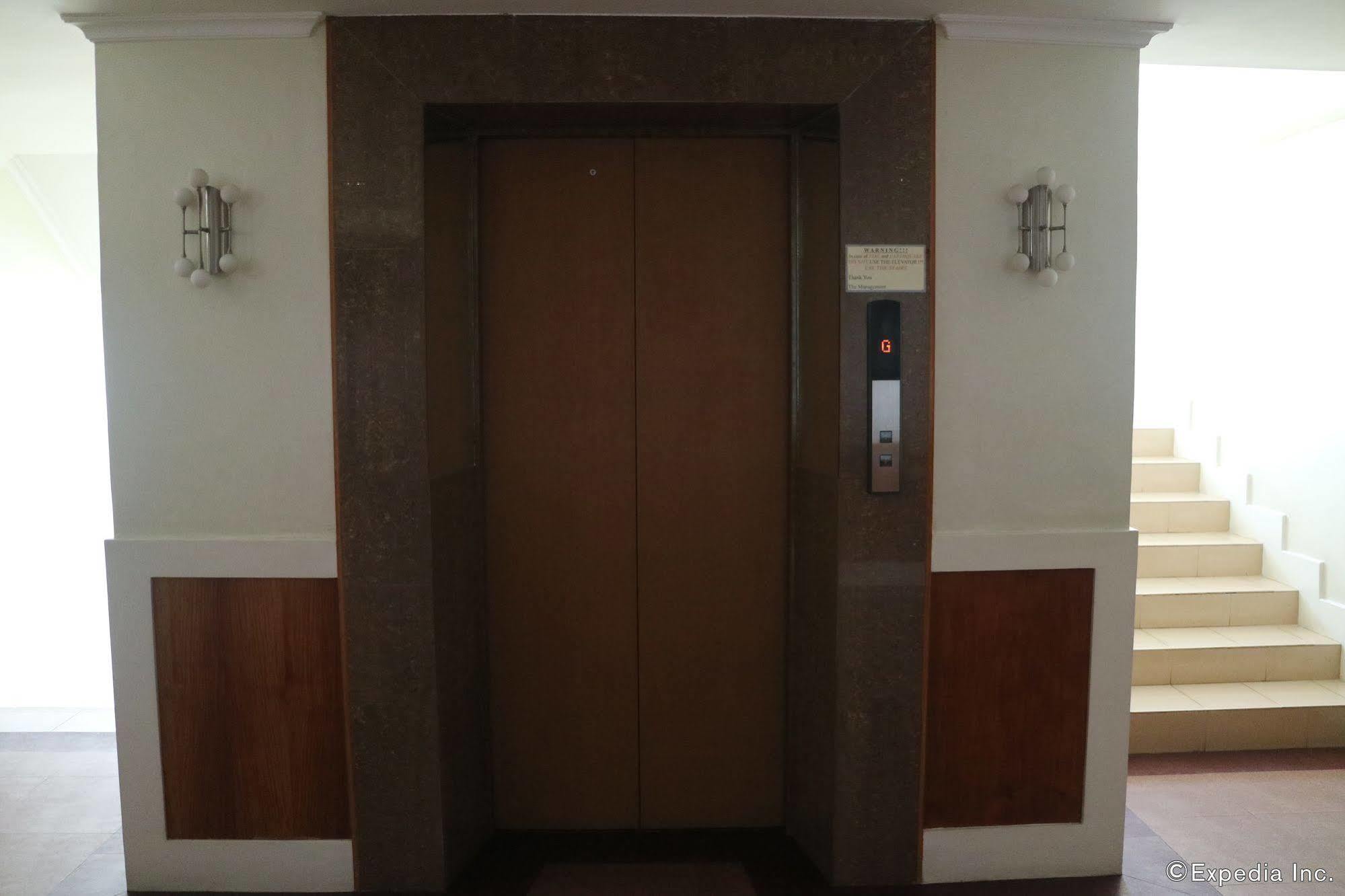 Iloilo Business Hotel Dış mekan fotoğraf