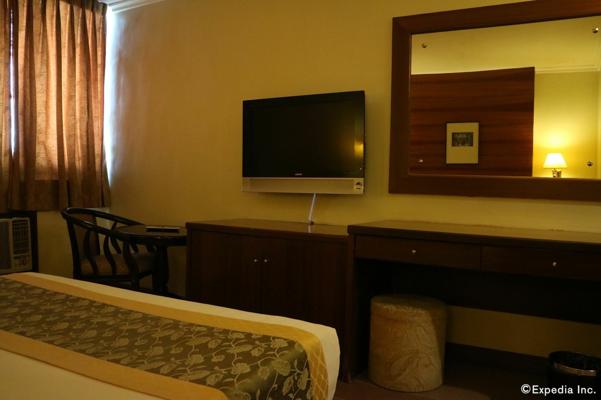 Iloilo Business Hotel Dış mekan fotoğraf